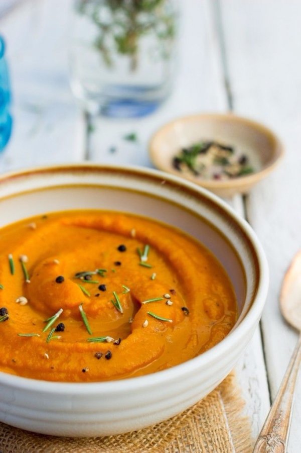 Roasted Root Vegetable Soup