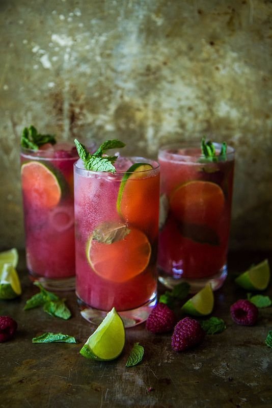 Raspberry Mojitos