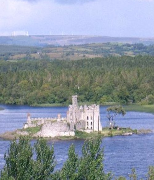 property, loch, reservoir, bay, cottage,