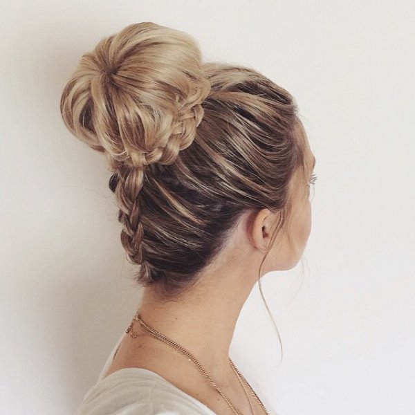 hair, hairstyle, long hair, layered hair, chignon,