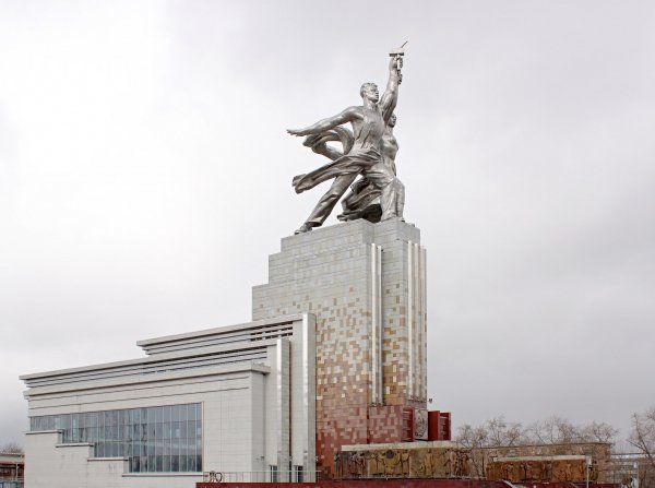 Worker and Kolkhoz Woman, VDNH