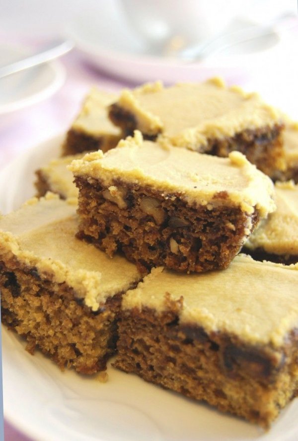 Sticky Toffee Tray Bake