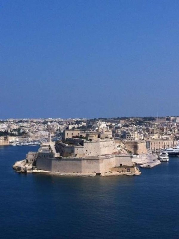 Fort St Angelo,Upper & Lower Barrakka Gardens,vehicle,sea,coast,