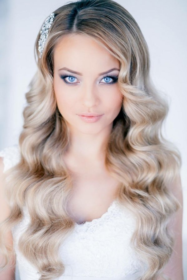 hair,human hair color,face,blond,clothing,