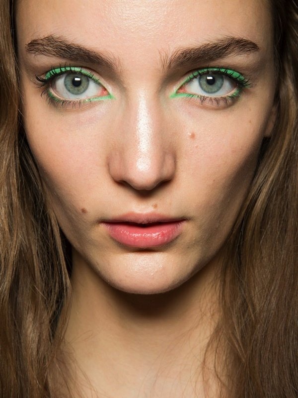 7 Eyeliner Colors You Should Try Today