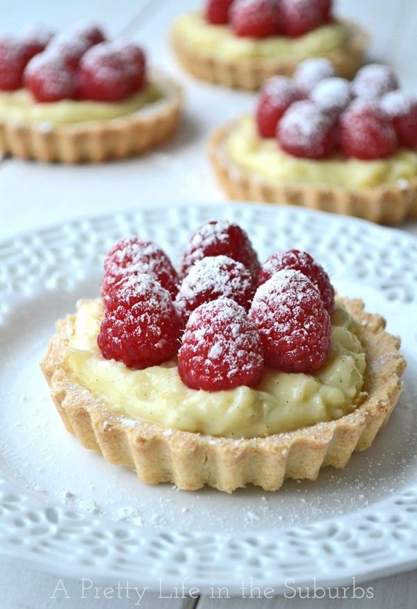 Raspberry & Vanilla Bean Cream Tarts