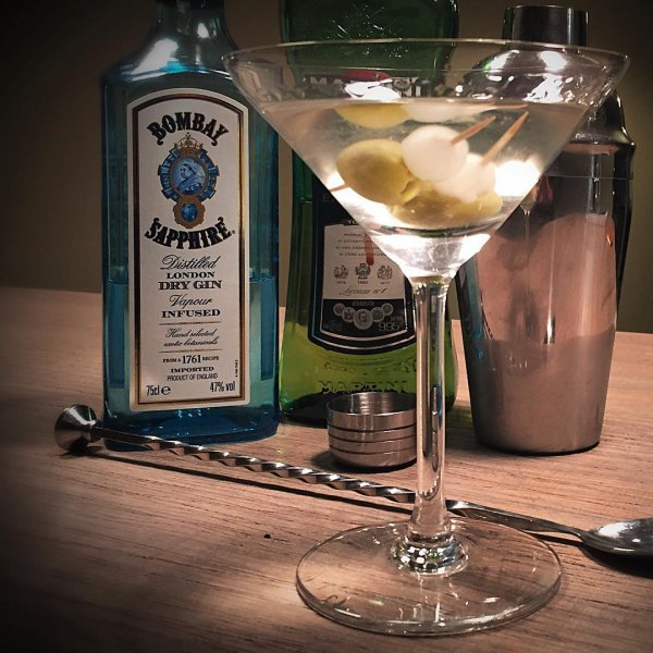 Bombay Sapphire, drink, alcoholic beverage, distilled beverage, cocktail,