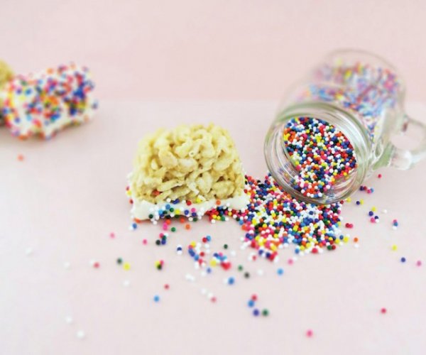 Rice Krispie Treat Poppers