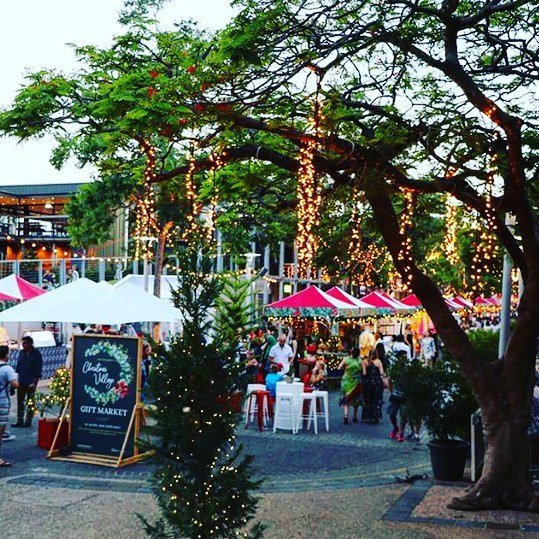 public space, tree, plant, city, outdoor structure,