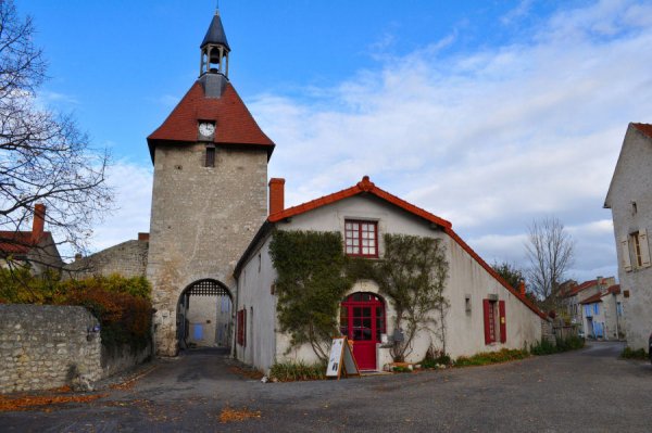 Charroux, Auvergne