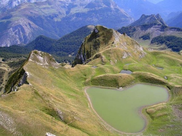 Lac Du Montagnon, France