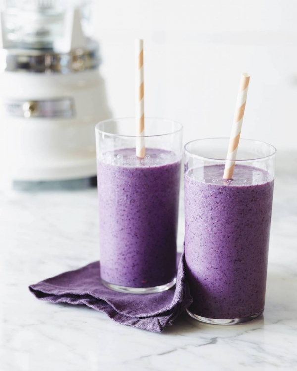 Banana and Blueberry Smoothie