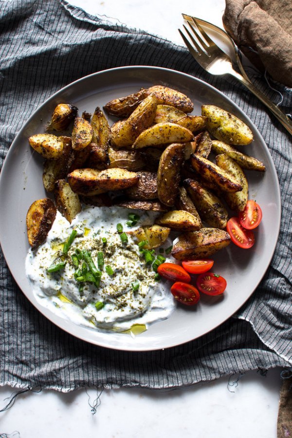 Crispy Za’atar Fries with Garlic Scallion Dipping Sauce