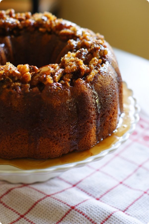 49 Deliciously Boozy Cakes Full of Spirit