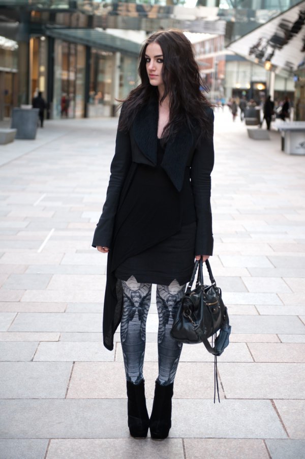 8 Different Ways to Wear Patterned Tights for Girls Who like