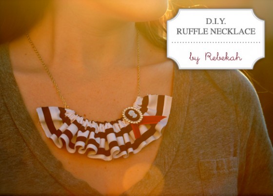 Ruffled Necklace