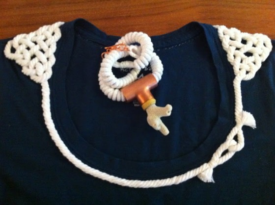 Knot-Tee