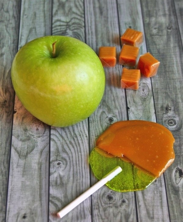 Caramel Apple Pops