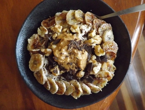 Carob, Banana and Coffee Oatmeal