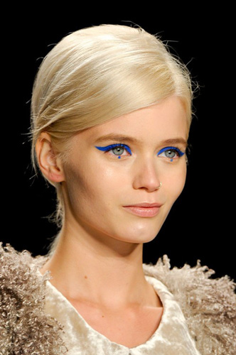 Electric Blue Eyeliner