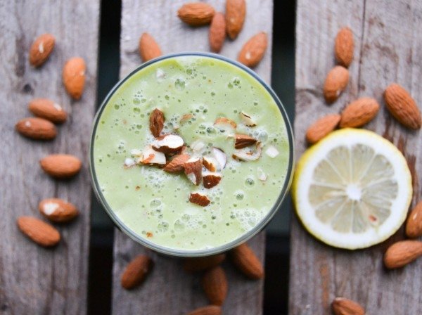 Almond Green Smoothie