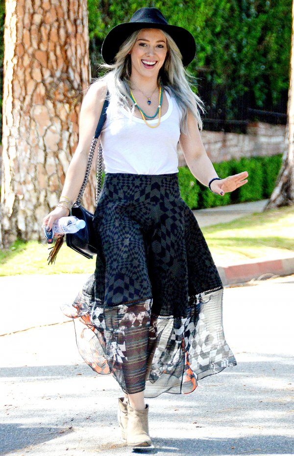 Hilary Duff's Been Spotted Lots in This Favorite Hat