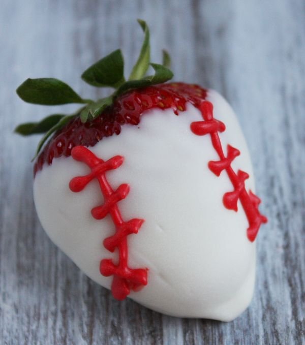 Baseball Dipped Strawberries