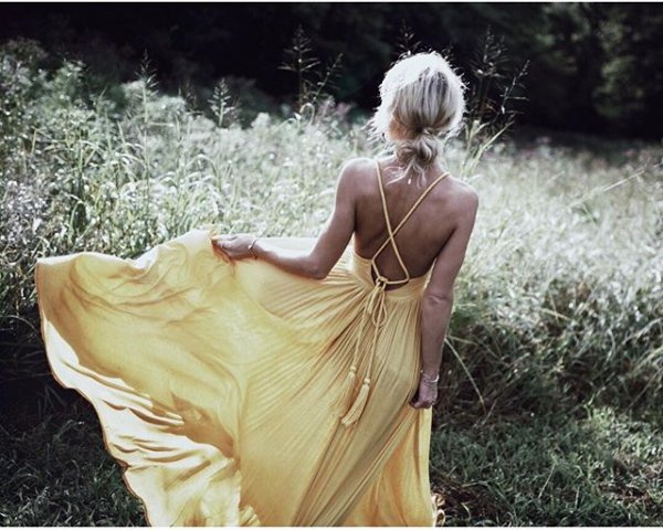 hair, blond, beauty, dress, grass,