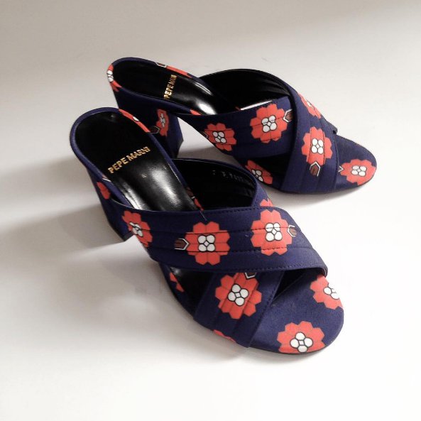 footwear, shoe, slipper, leg, flip flops,