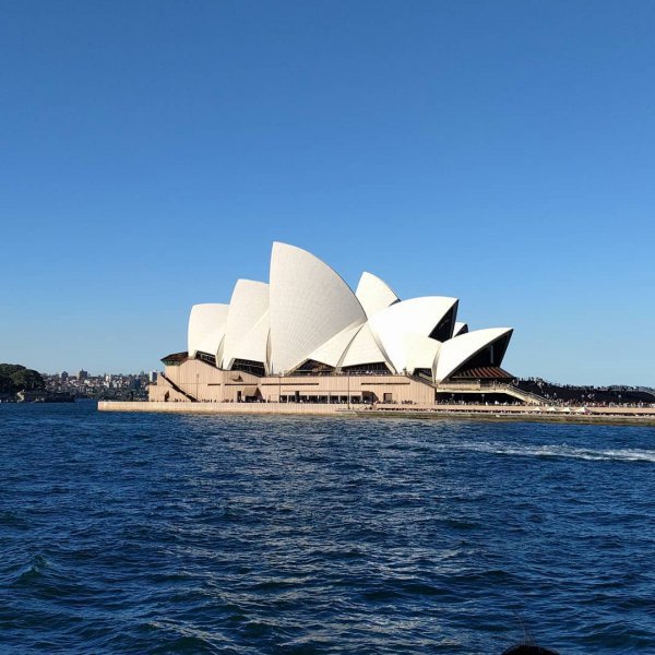 sky, opera house, sea,