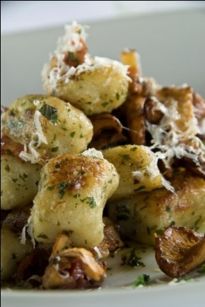 Mushroom Gnocchi with Onions