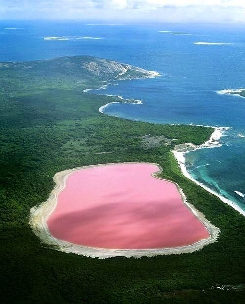 Lake Hillier