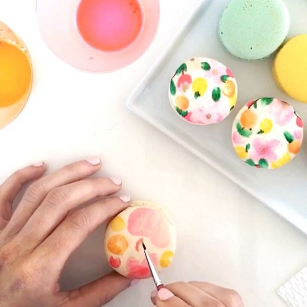 food, dessert, icing, finger, cake decorating,