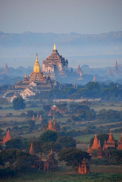 mountainous landforms,atmospheric phenomenon,mountain,castle,morning,