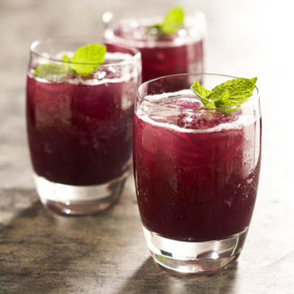 Grape Pineapple Mint Fizz