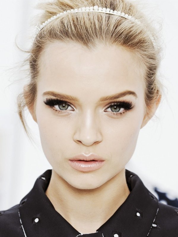 Make Your Eyes Look Bigger - 10 Eyeshadow Tricks That Every Girl…