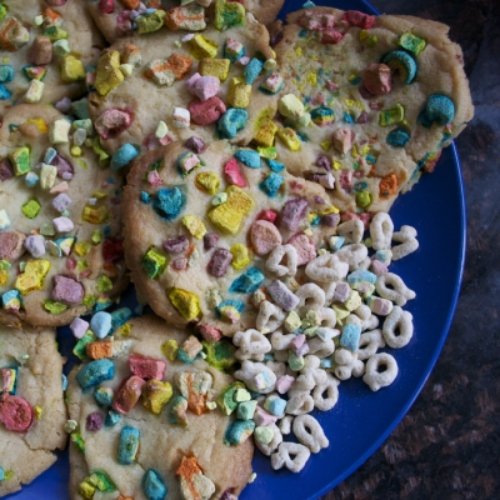 Lucky Charm Cookie Sandwiches