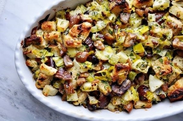 Chestnut Stuffing with Leeks and Apples