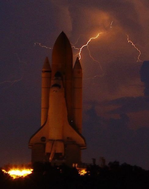 Space Shuttle Discovery