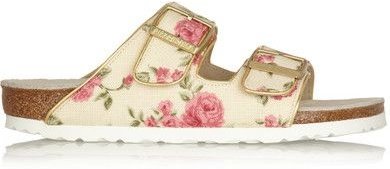 footwear,pink,shoe,product,pattern,