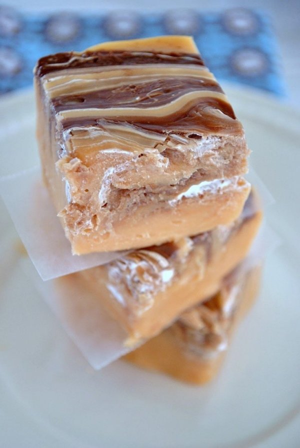 Pumpkin Pie Fudge with Nutella & Marshmallow Cream Swirl