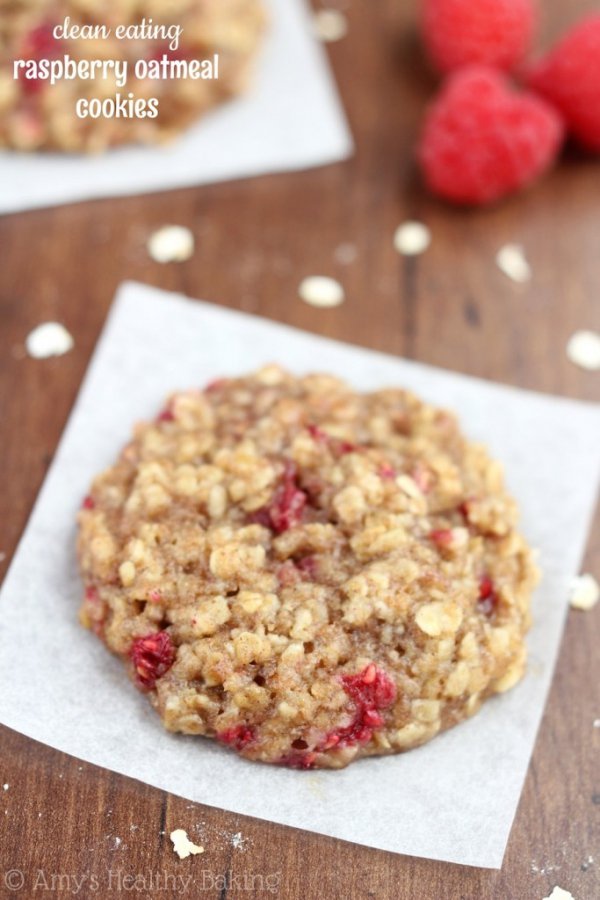 snack, oatmeal raisin cookies, cookies and crackers, cookie, dish,