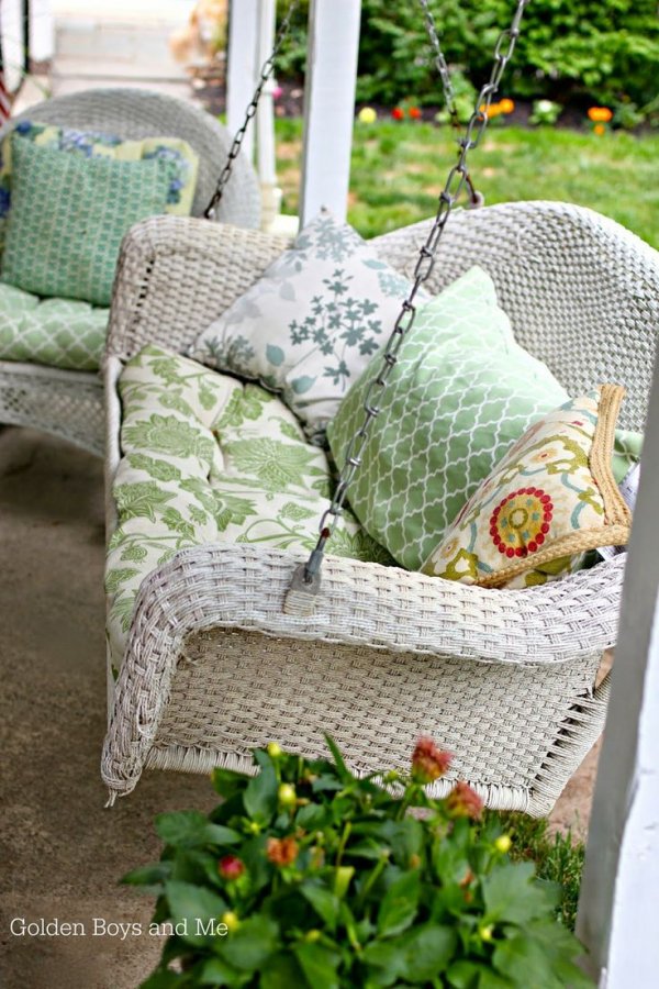 Wicker Swing