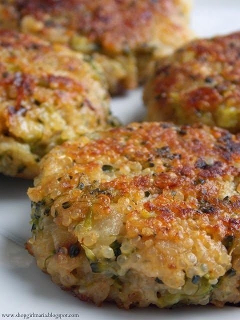 Cheesy Quinoa and Broccoli Patties