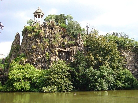 Mountain in the Parc Des Butte Chaumonts