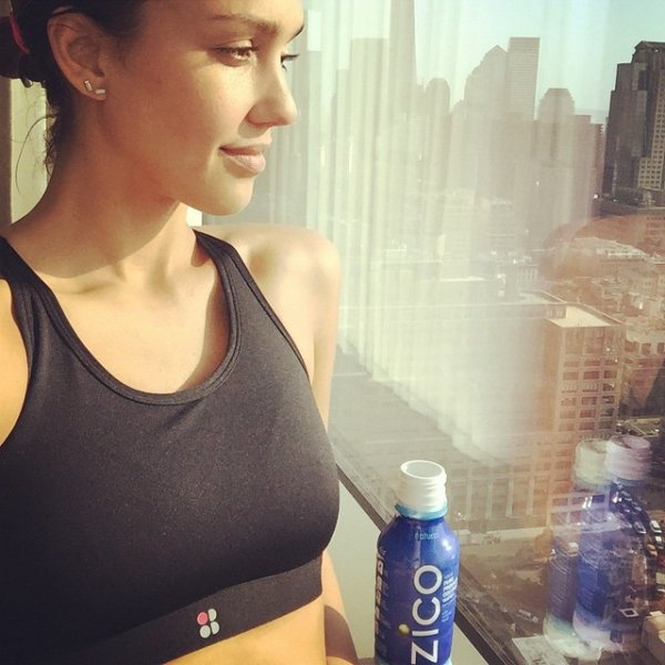 Jessica Alba is Almost Too Pretty after Her Workout