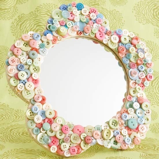 christmas decoration,wreath,petal,art,fashion accessory,