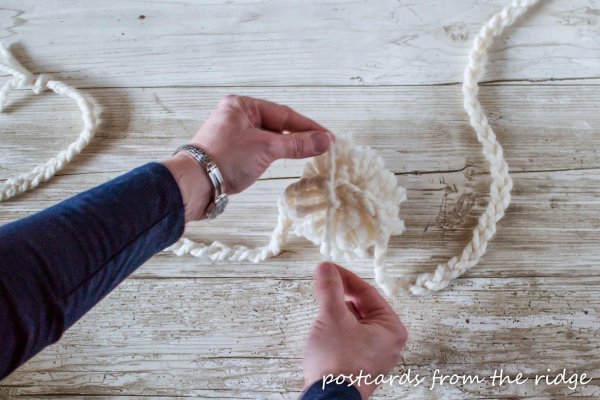 Pompom Garland