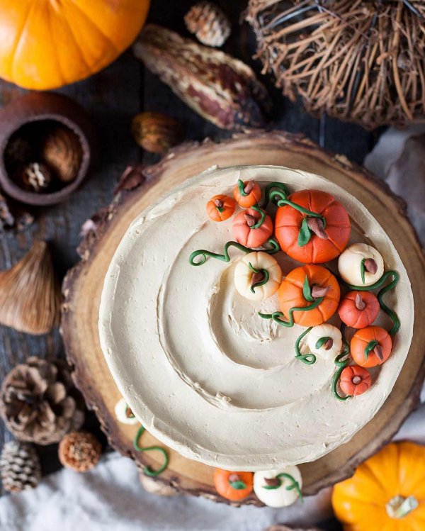 food, icing, produce, cake,