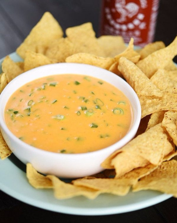 Sriracha Queso